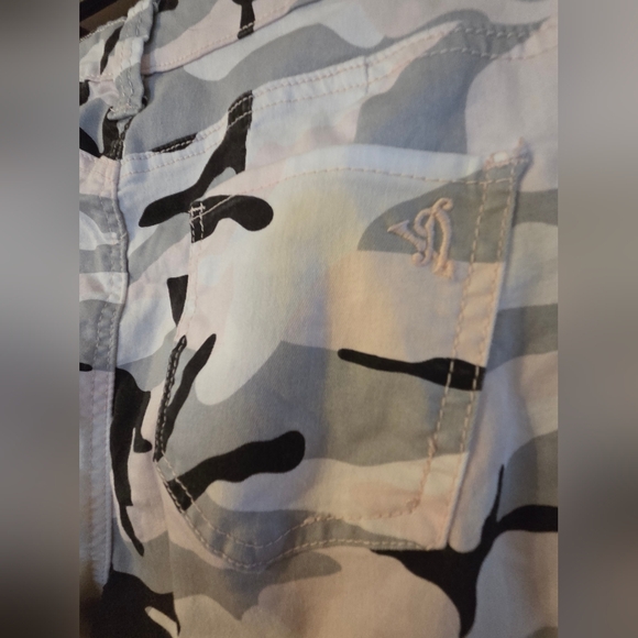 VIP Jeans Cargo Camo Jogger Pants Blk White Gray Y2K 90's Size 11/12 - Picture 4 of 4